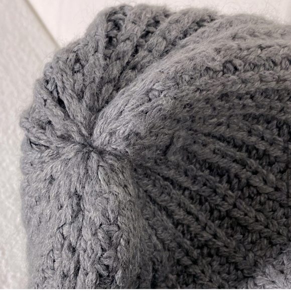 5/$25 Theory Grey Wool Viscose Mohair Blend Knit Toque Beanie Hat - Picture 5 of 12